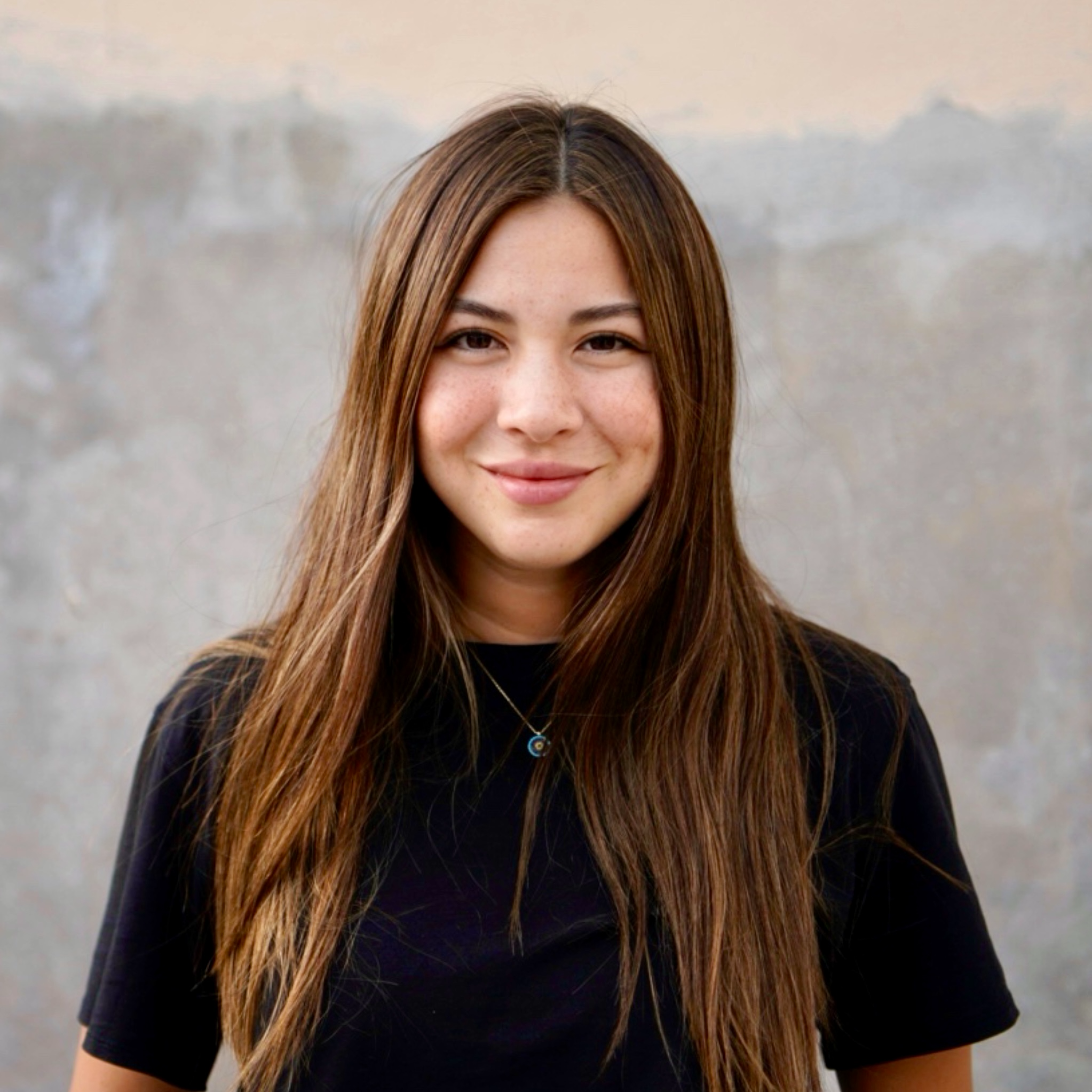 Dania Profile Picture