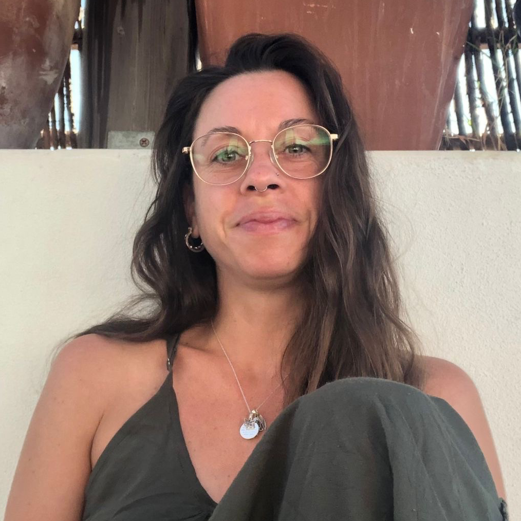 Lizzy Place Profile Picture